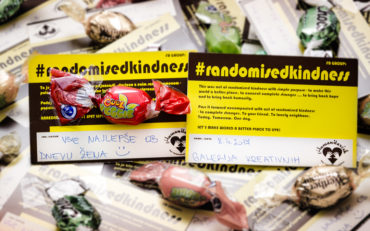 Randomisedkindness-Naključna prijaznost